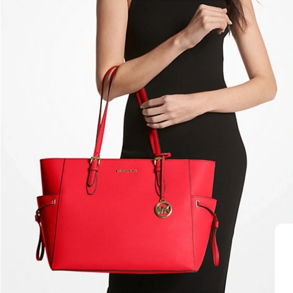 MICHAEL KORS GILLY LARGE DRAWSTRING TRAVEL TOTE BRIGHT RED COLOR